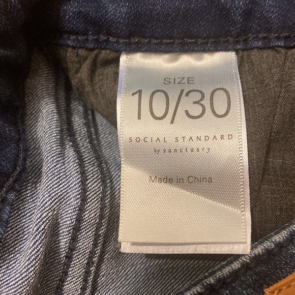 SOCIAL STANDARD BY SANCTUARY KICK CROP MID RISE JEANS SIZE 10 BLUE - Picture 8 of 16